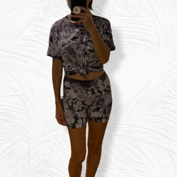 ⭐️ Wāhine Tie Dye Biker Set in Ele’ele (black) -NEW🖤 - Picture 4 of 4